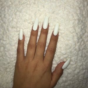 MATTE WHITE COFFIN STICK ON NAILS
